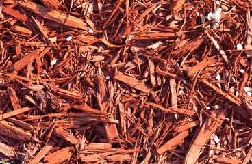 Red sawdust pattern