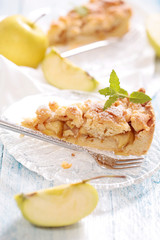 Apfelkuchen mit Streuseln