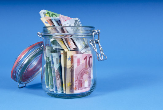 Euroscheine im Glas