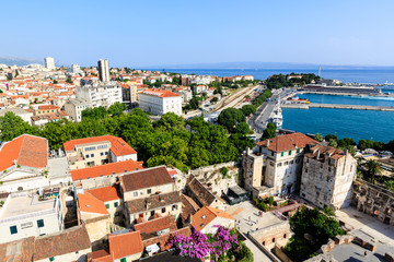 Fototapeta na wymiar Aerial View od Pałacu Dioklecjana i miasta Split, Chorwacja