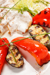 Grilled chicken fillet with vegetables