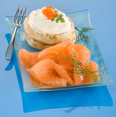 Saumon fumé et blinis