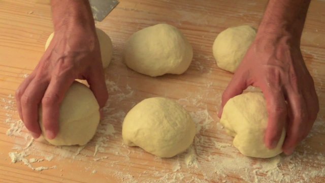 Homemade pizza in two minutes (part two)