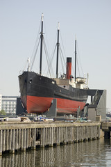 SS Robin Steamship, London