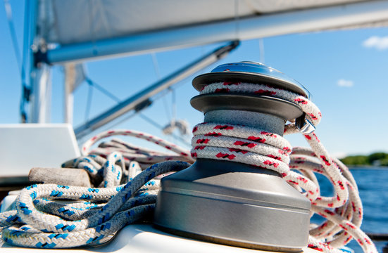 Fototapeta Winch with rope on sailing boat