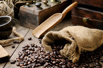 Roasted coffee beans in vintage setting - 43606423