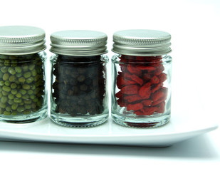 Organic Food; Green Mung Bean, Black Pepper and Chinese Wolfberr