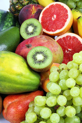 Mango,papaya,avocado,ananas,kiwi,babane e frutta fresca
