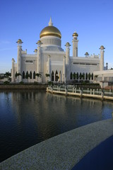 Fototapeta na wymiar Sultan Omar Ali Saifudding Meczet, Brunei