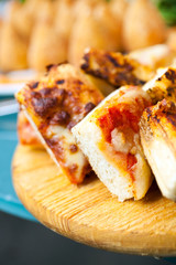 Pizza snack