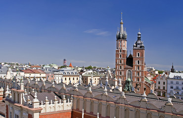 Fototapeta na wymiar Krakow cityscape with St Mary cathedral