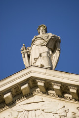 Fototapeta na wymiar St Paul Statue, City of London