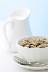 healthy wheat cereal breakfast