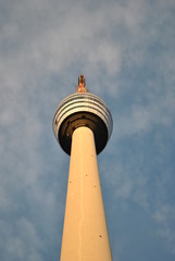 Obraz premium Fernsehturm stuttgarter