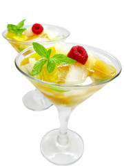 alcohol punch cocktail drinks with mint