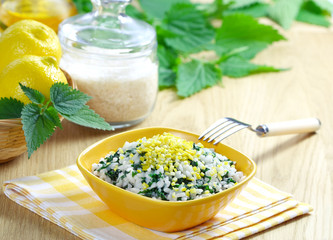 Risotto with nettles and lemon
