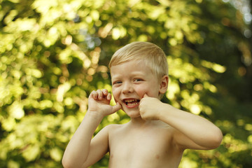 Fototapeta premium Child laughs
