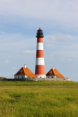 Fototapeta na wymiar Leuchtturm Westerhever an der Nordsee