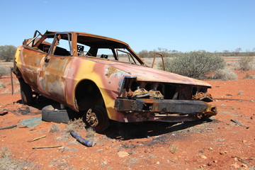 Voiture dans le d&eacute;sert