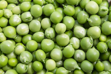 Wet green peas