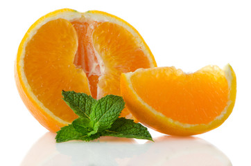 Naklejka na ściany i meble Orange fruit segment and mint leaf