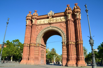 Fototapeta na wymiar Arc de Triomphe, Barcelona