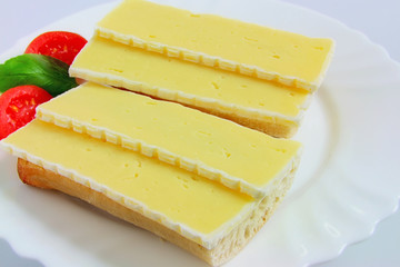 Camembert-Brötchen 02