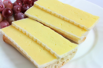 Camembert-Brötchen 04