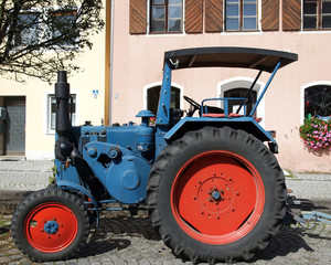 Alter Traktor © Otto Durst