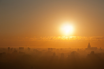 Fototapeta na wymiar Sunrise in the city