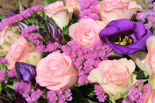 Fototapeta Pink and purple flower arrangement