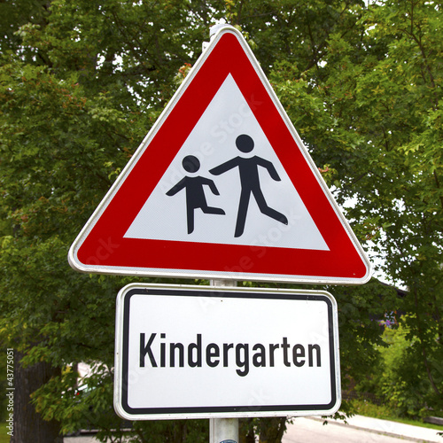"Kindergarten-Schild" Stockfotos und lizenzfreie Bilder auf Fotolia.com