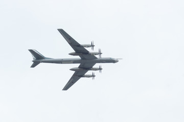 Tu-95