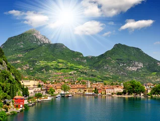 Keuken spatwand met foto the city of Riva del Garda, Lago di Garda,Italy © vencav