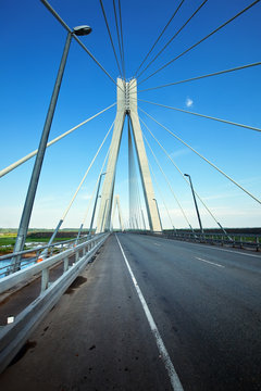 Murom cable bridge through Oka
