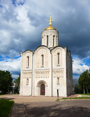 Fototapeta na wymiar St. Demetrius Cathedral at Vladimir