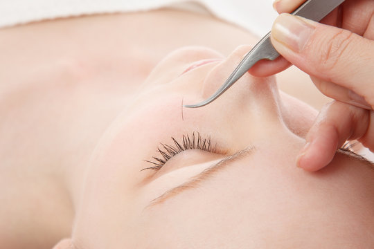 Eyelash extension
