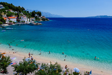 Fototapeta na wymiar Piękne Adriatic Beach i Lagoon z turkusową wodą najbliższą Sp