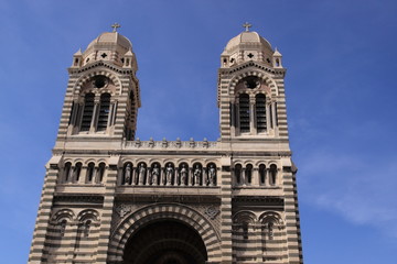 Fototapeta na wymiar Cathédrale La Major à Marseille