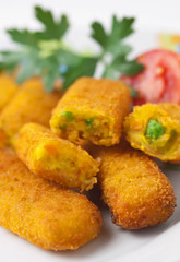 Bastoncini di verdure fritti  - Fried vegetable sticks