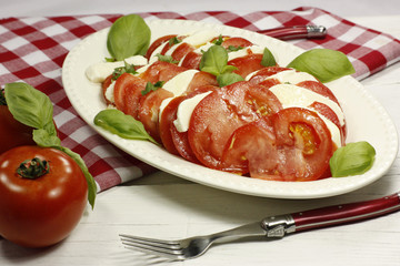 tomate et mozzarella