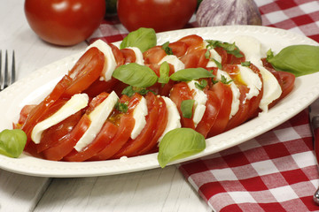 tomate et mozzarella
