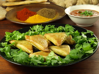Vegetable samosas