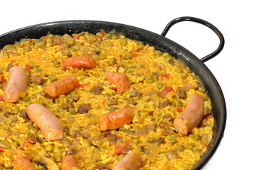 Detalle de paella de carnes.