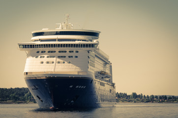 Naklejka premium cruise ship