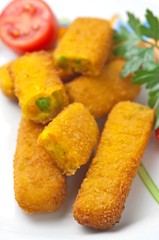 Bastoncini di verdure fritti - Fried vegetable sticks