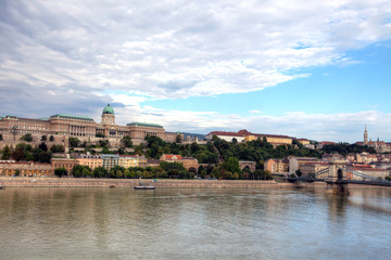 Fototapeta na wymiar Pejzaż z Zamku Królewskiego w Budapeszcie