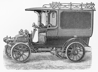 Vintage delivery car from early 1900
