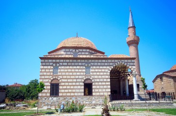 Fototapeta na wymiar Meczet i minaret Iznik