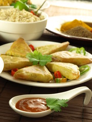 Vegetable samosas